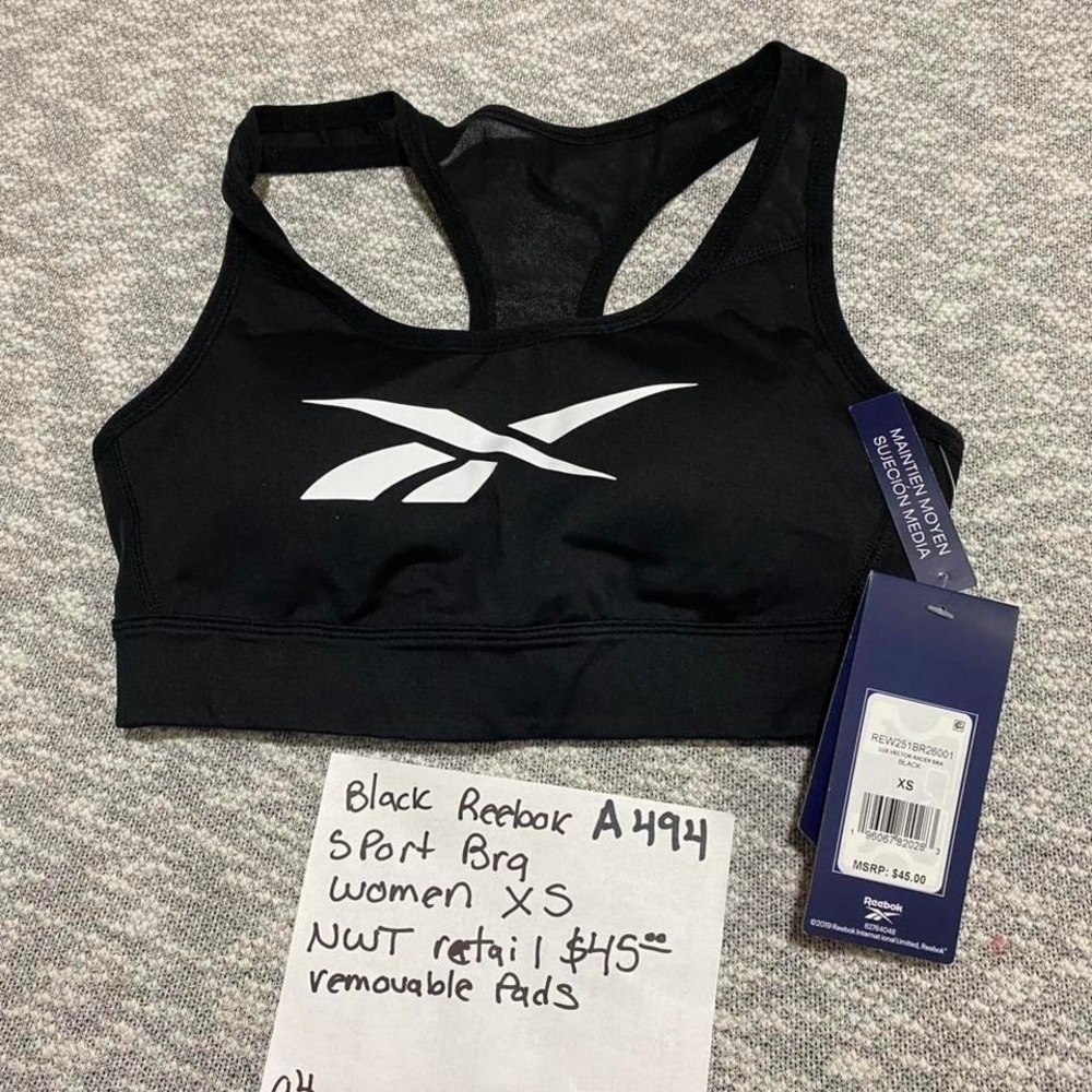 Reebok black‎ sport bra with removable pads Size XS NWT retail $45. SKU-A494